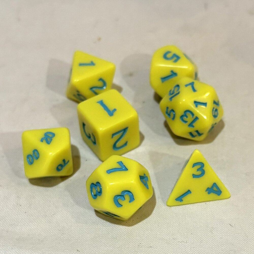 Chessex 25418 Yellow With Green Polyhedral Dice Set Of 7 Dice by Chessex NIB